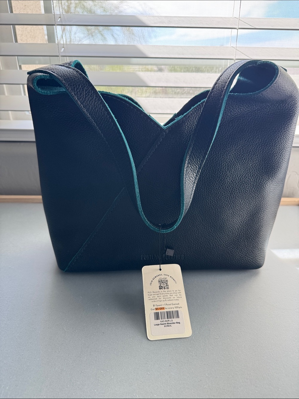 Portland Leather Black Shoulder Bag with Teal Interior - Picture 4 of 11
